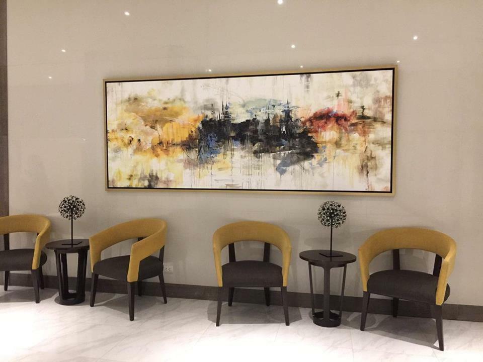 Eighty One Newport Boulevard مانيلا المظهر الخارجي الصورة
