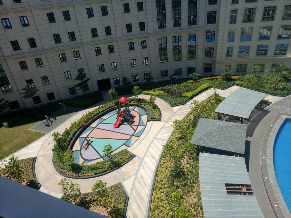 Eighty One Newport Boulevard مانيلا المظهر الخارجي الصورة