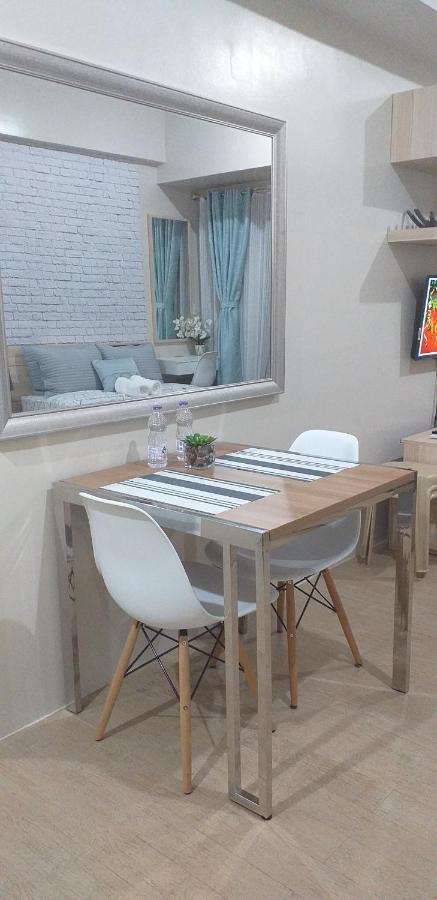 Eighty One Newport Boulevard مانيلا المظهر الخارجي الصورة